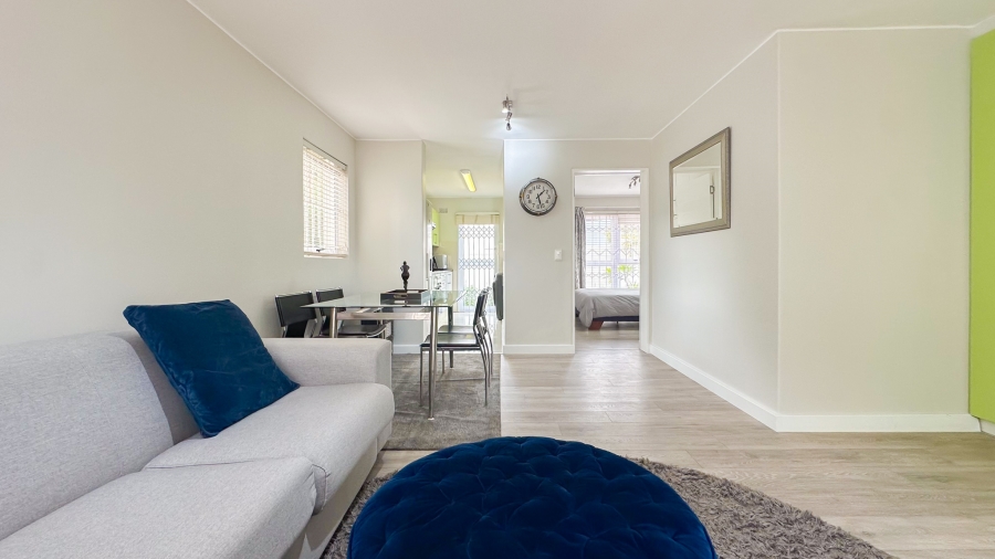 To Let 1 Bedroom Property for Rent in Sea Point Western Cape